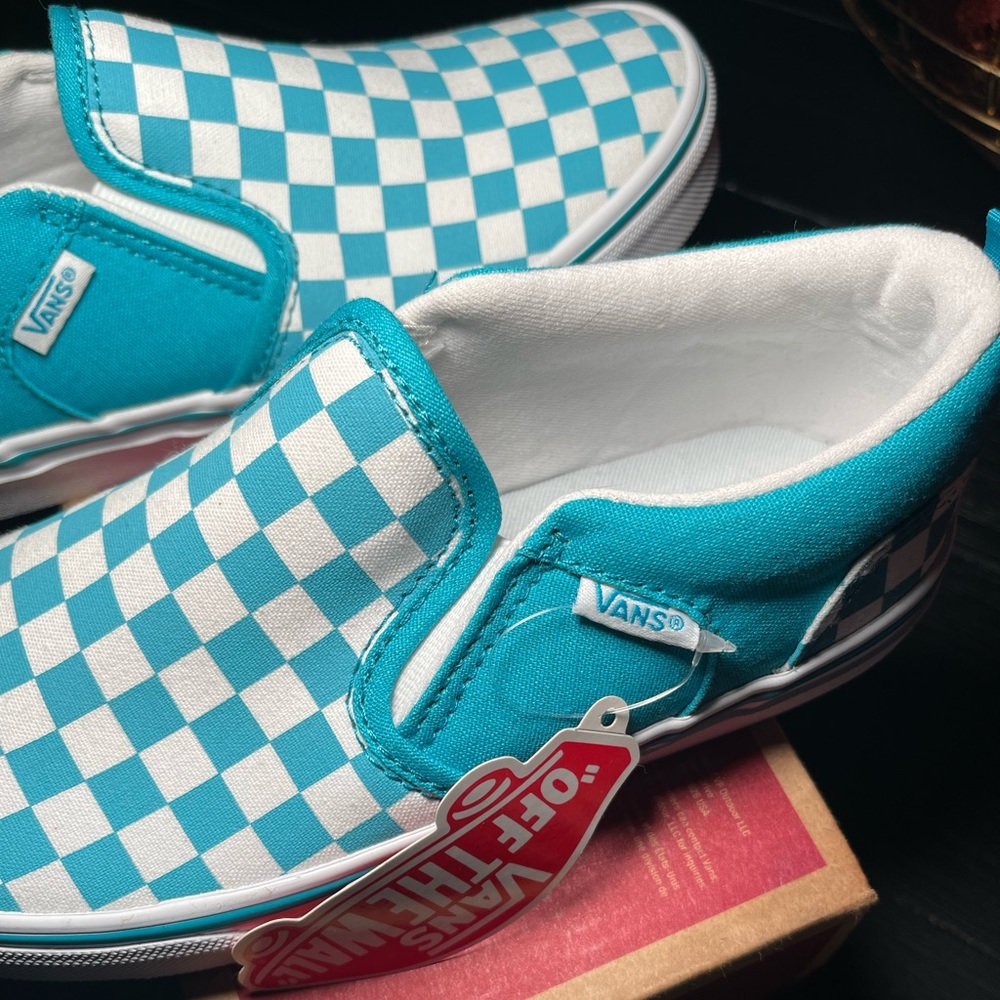 Checkerboard vans - Picture 7 of 14